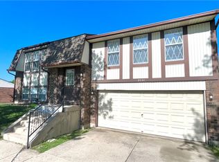 2531 Windsor Village Dr, Miamisburg, OH 45342
