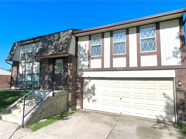 2531 Windsor Village Dr, Miamisburg, OH 45342