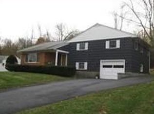 39 Midland Ave, Central Valley, NY 10917