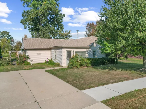 2185 Oakview Dr, Canton, MI 48187