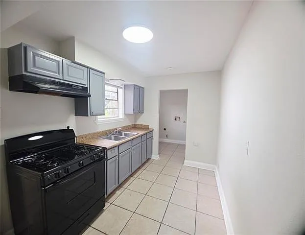 2025 N Johnson St — Photo 8
