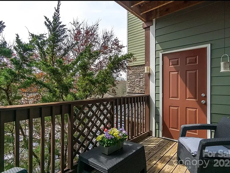 2000 Olde Eastwood Village Blvd #104 — Photo 12