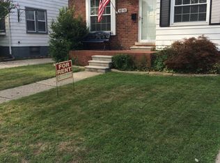 1616 Brys Dr, Grosse Pointe Woods, MI