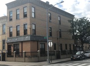 7502 61st St, Ridgewood, NY 11385