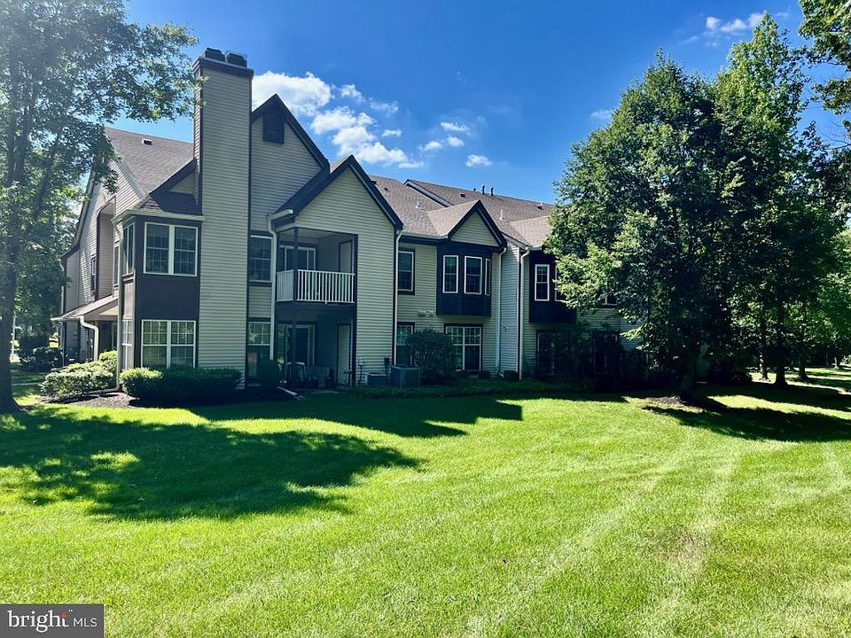 1st image of 104 Andover Pl