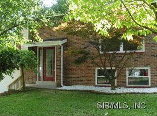 31 Eastwood Dr, Belleville, IL