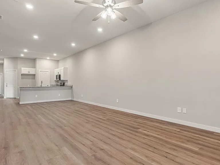 2651 Baron Ave — Photo 14