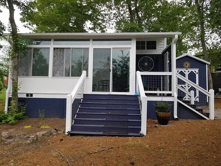 5 Empire Ln — Photo 1