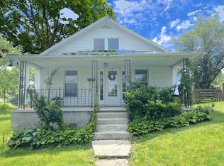 5649 Gatewood Rd, Fayetteville, WV 25840