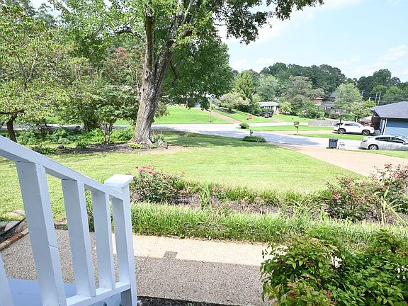 2nd image of 801 Merrimac Cir