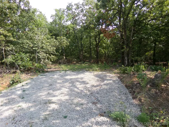 Bus Loop, Eufaula, OK 74432