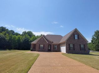 5285 Hurt Rd, Horn Lake, MS 38637