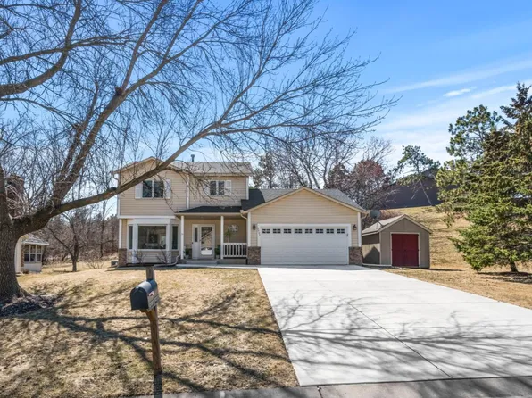 2402 Leyland Trl, Woodbury, MN 55125