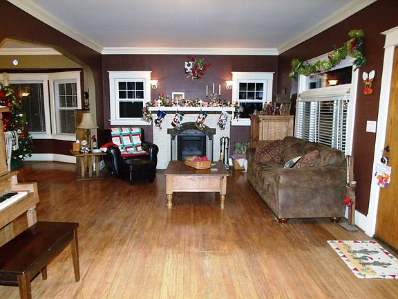 Living room with wood burning fireplace 13.5x26.5