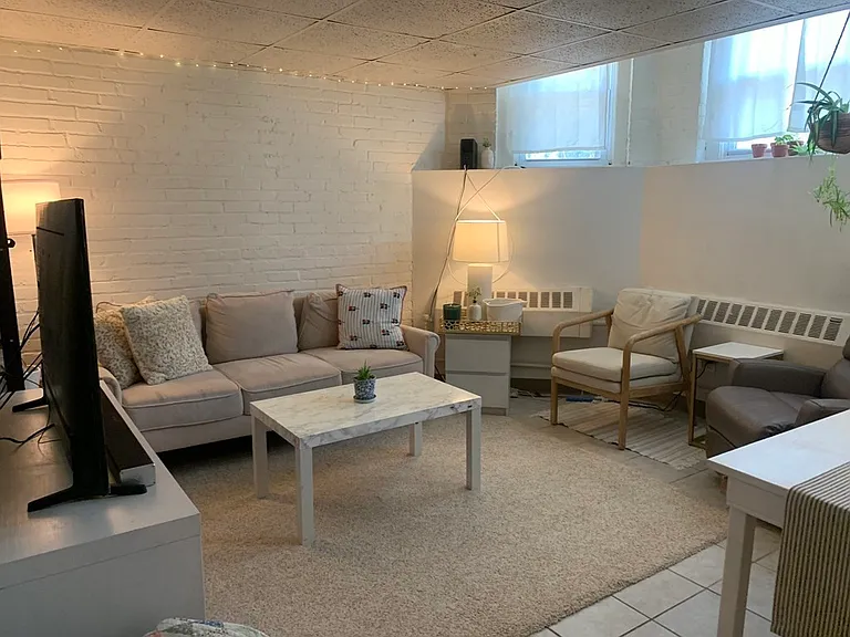1641 Commonwealth Ave #19 — Photo 2