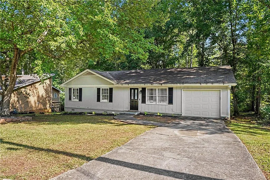 3 bed, 2.0 bath, 1152 sqft, $1,950 — Photo 1