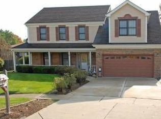 625 Callero Ct, Roselle, IL 60172