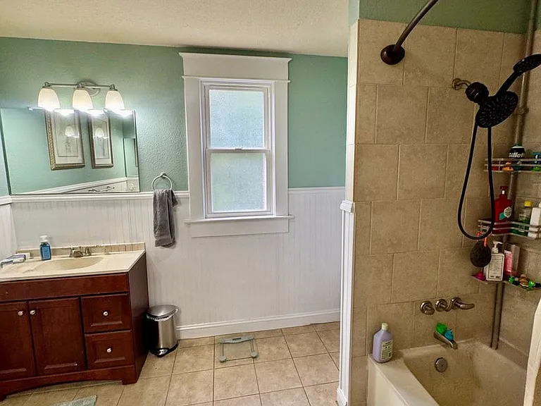 9251 Atwood Ave — Photo 44