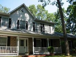 1110 White Pine Ln, Boyce, VA 22620