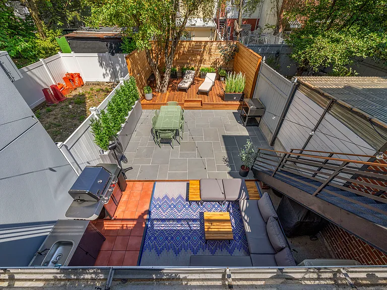 649 De Kalb Ave #1 — Photo 33