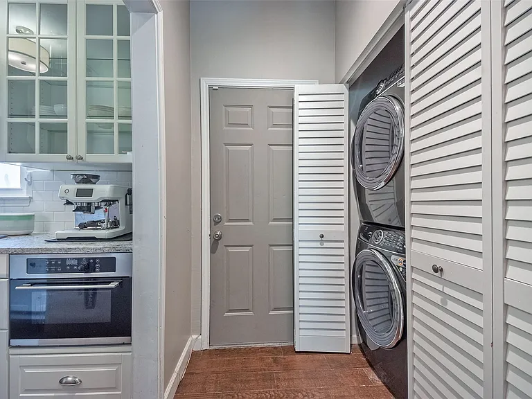 5701 Gaston Ave #8 — Photo 16