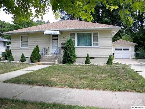 1st image of 717 Marguerite Ave