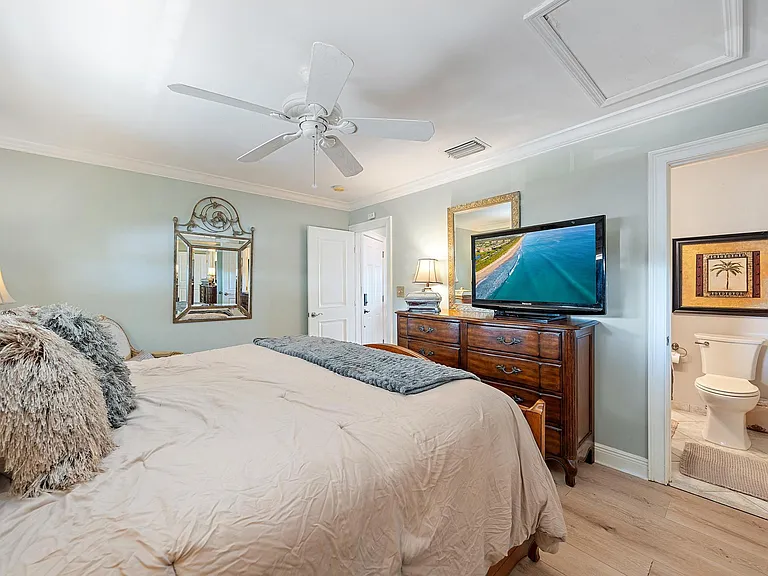 400 Wilma Cir #309 — Photo 8