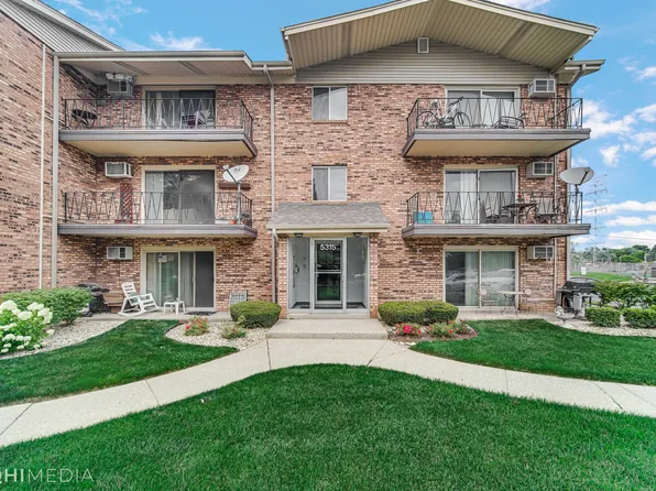 5315 Waterbury Dr APT 603, Crestwood, IL 60418