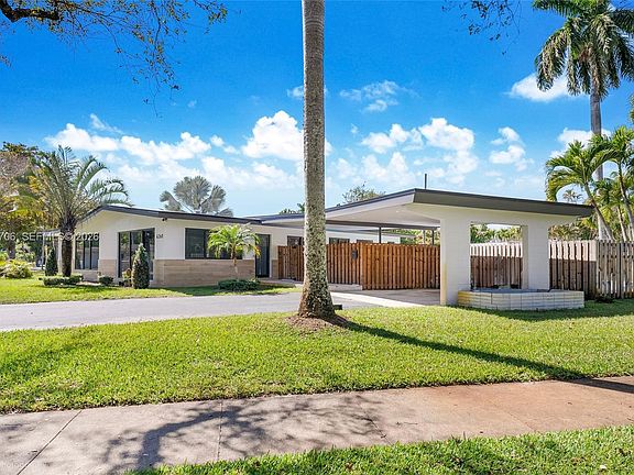 2nd image of 6260 Plantation Rd