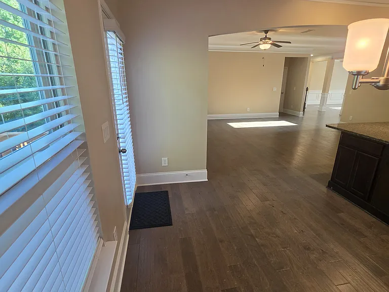 1449 Pond Overlook Dr — Photo 8