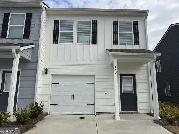 150 Village Green Dr, Adairsville, GA 30103