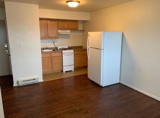 2610 Mount Pleasant St #9, Racine, WI 53404