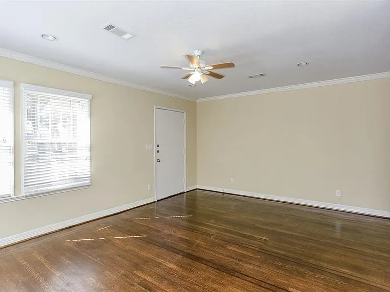 612 W Alabama St — Photo 22