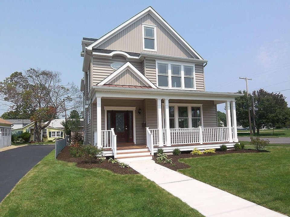 Magnificent New Home