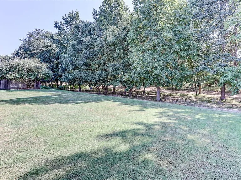 1690 Totty Ln — Photo 39