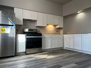 342 S Queen St #2, Lancaster, PA 17603