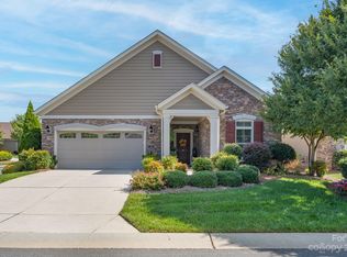 1012 Quincy Hollow Dr, Matthews, NC 28104