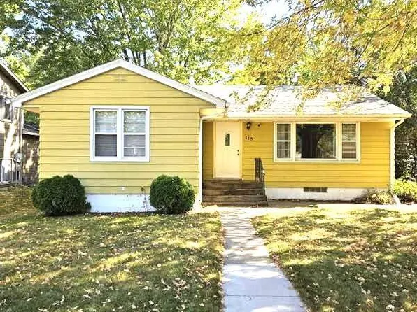 115 Cedar St S, Sauk Centre, MN 56378