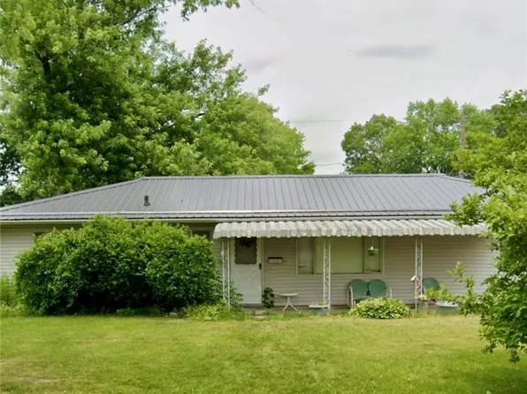 601 Meadowlawn Dr, Danville, IL 61832