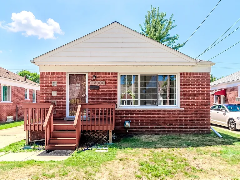 23000 Alger St — Photo 1