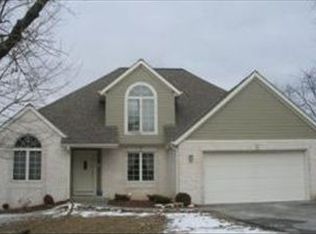 556 W Bender Rd, Glendale, WI 53217