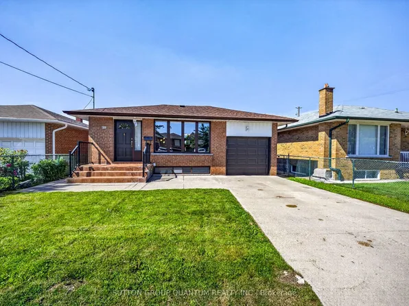 1016 East Ave, Mississauga, ON L5E 1W8
