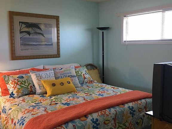 3rd image of 1615 S Lake Park Boulevard #1105
