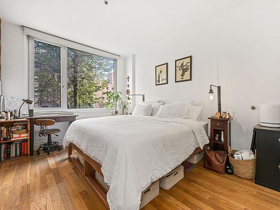 3rd image of 154 Attorney St APT 303