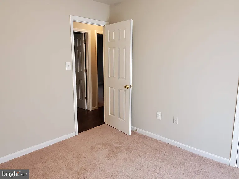 184 Aberdeen Dr — Photo 14