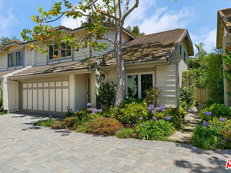 6515 Dume Dr #B — Photo 23