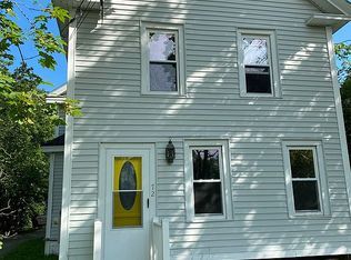 72 Windsor St, Randolph, ME 04346