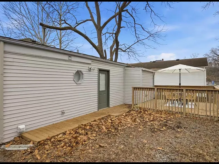 107 Westwood Dr — Photo 17
