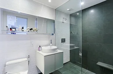 Rented by Sara Lederman, LREB