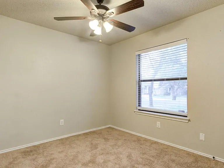 Freelan Dr — Photo 8